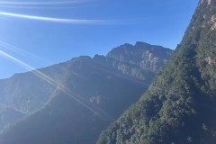 皇马维尼修斯去留未决，转会传闻沸沸扬扬，球队稳定性引关注